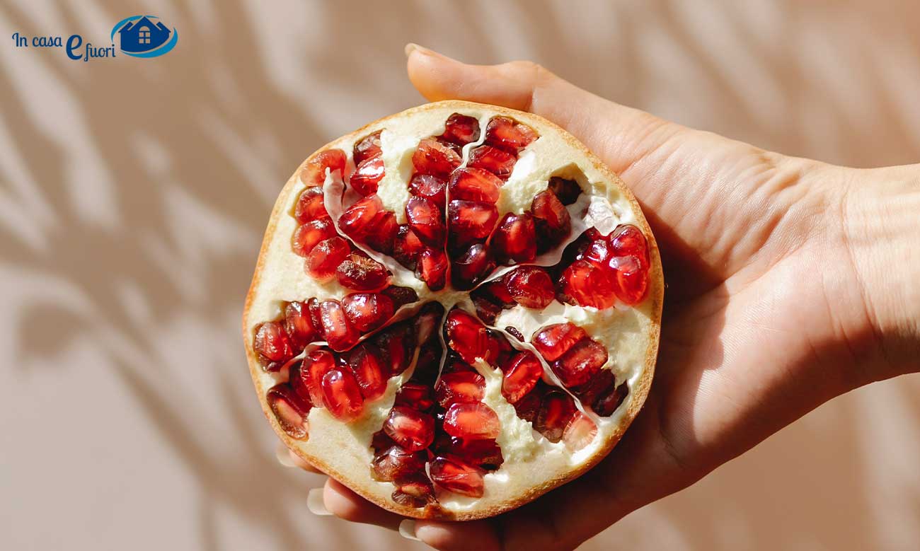 Il melograno è un frutto colorato e ideale per l'immunoterapia