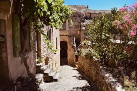 gordes1