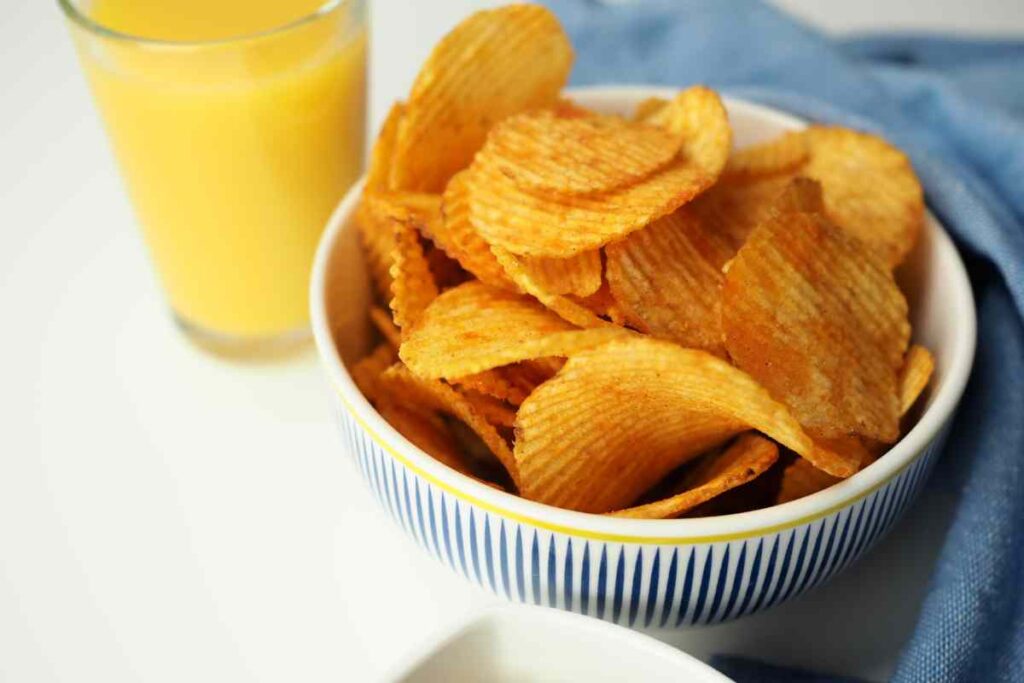 Le patatine croccanti sono un piacere in ogni momento, meglio se salutare