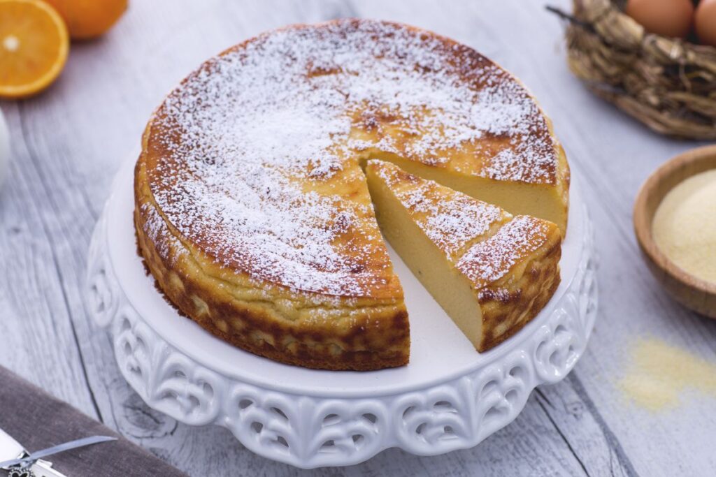 ra i dolci di Carnevale meno pesanti troviamo il migliaccio campano, che, grazie alla base di ricotta e semolino, è saziante e povero di grassi