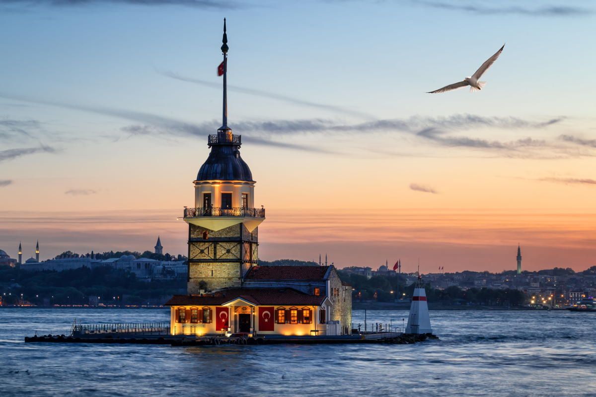 Torre-de-la-Doncella-Estambul-Marmara-Turquia-faro_cover