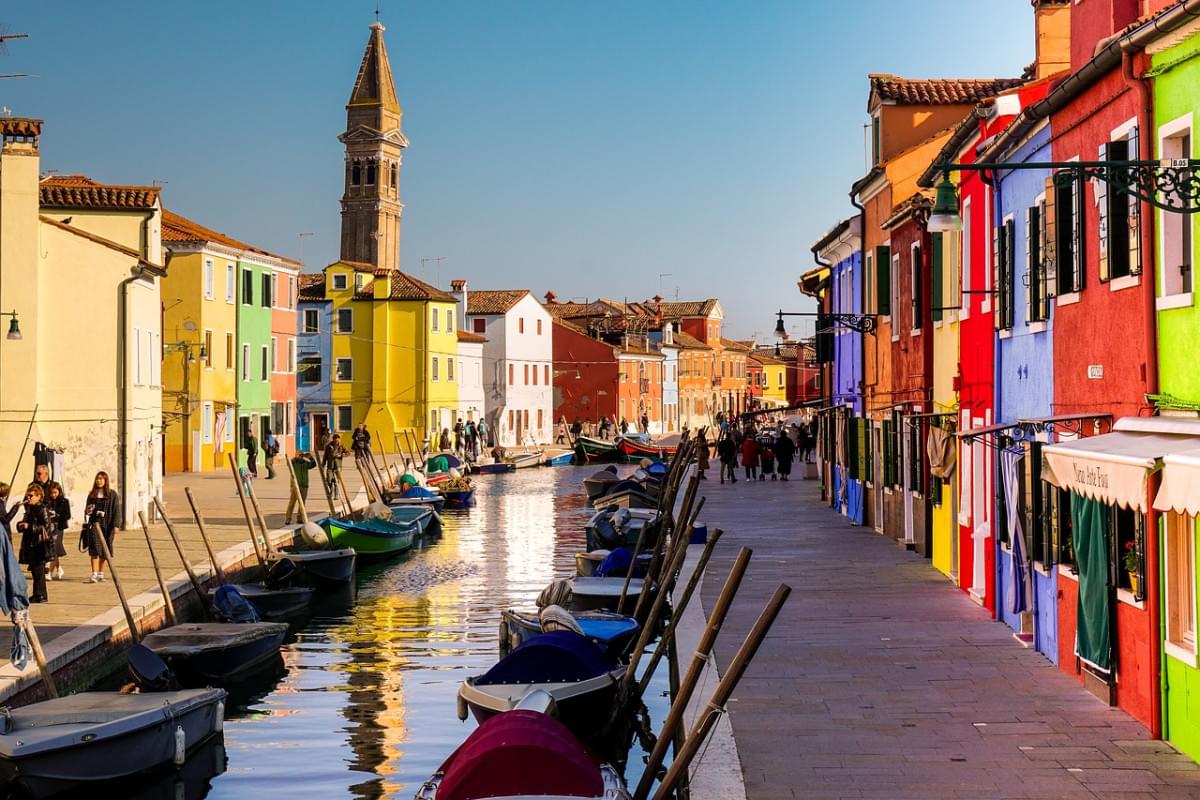 canale-case-colori-venezia-cover murano