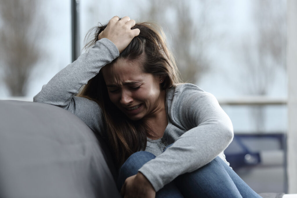 Il sovraccarico sensoriale può portare a crisi di pianto 
